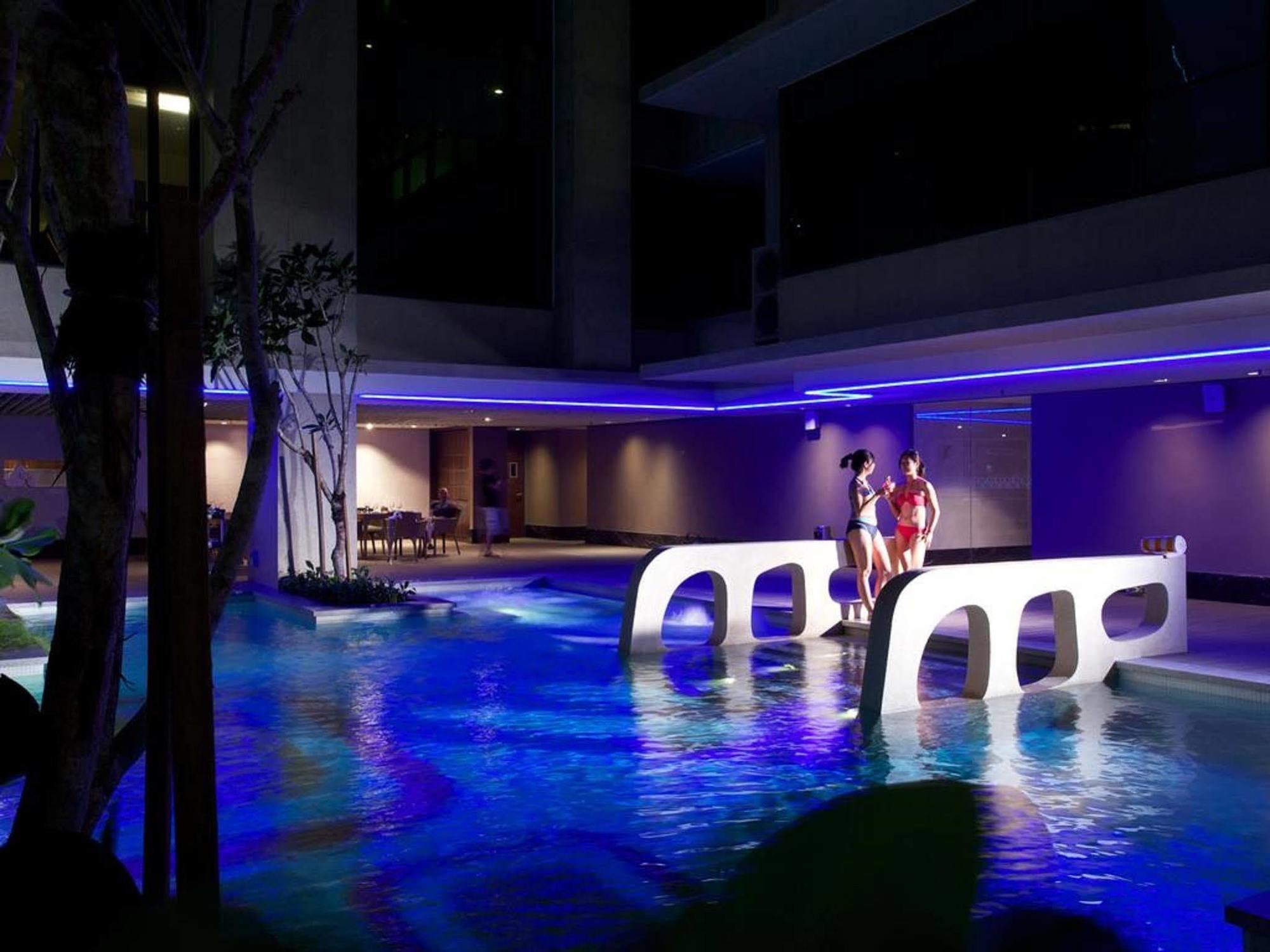 Gtower Hotel Kuala Lumpur Exterior foto The pool at the hotel