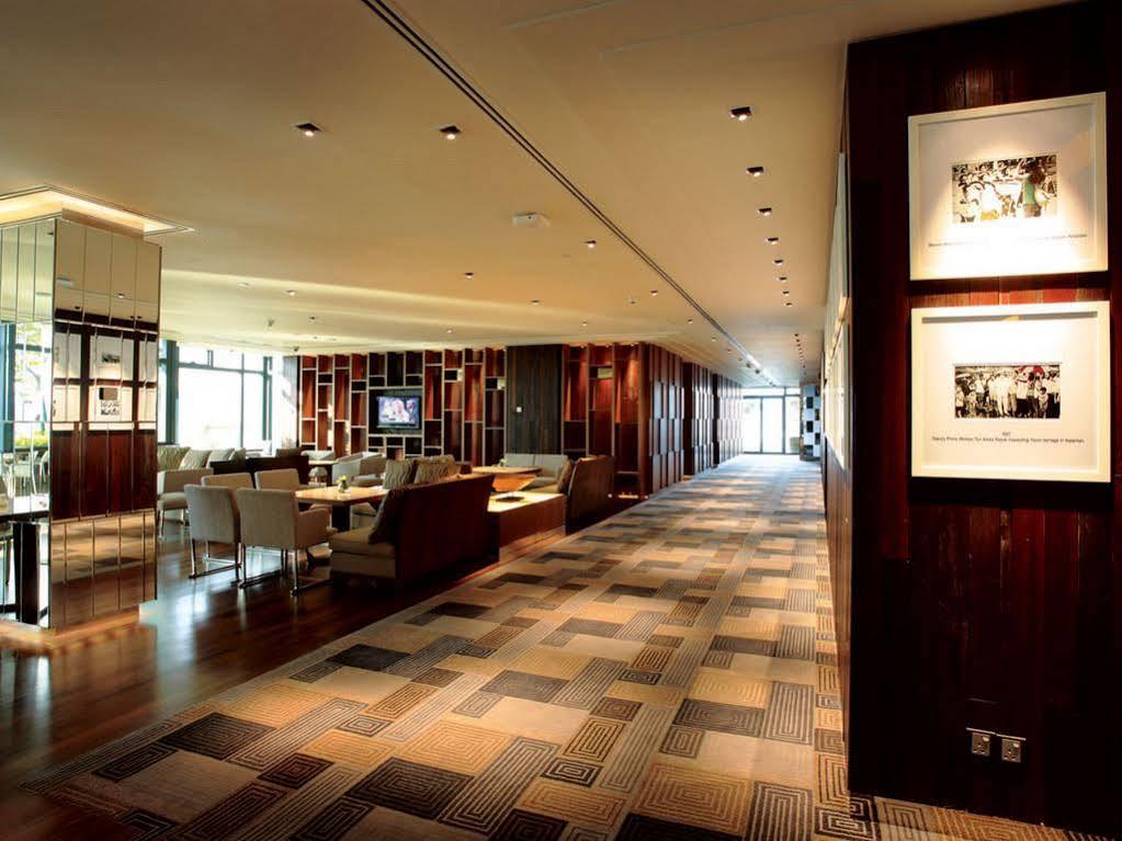 Gtower Hotel Kuala Lumpur Exterior foto The Club lounge at Hong Kong International Airport