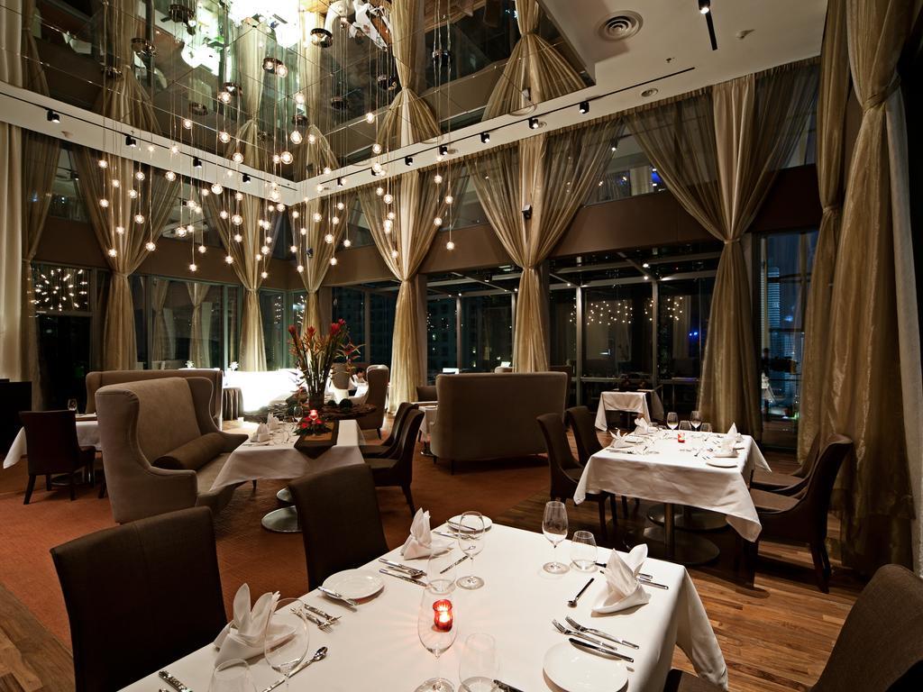 Gtower Hotel Kuala Lumpur Exterior foto The interior of the restaurant